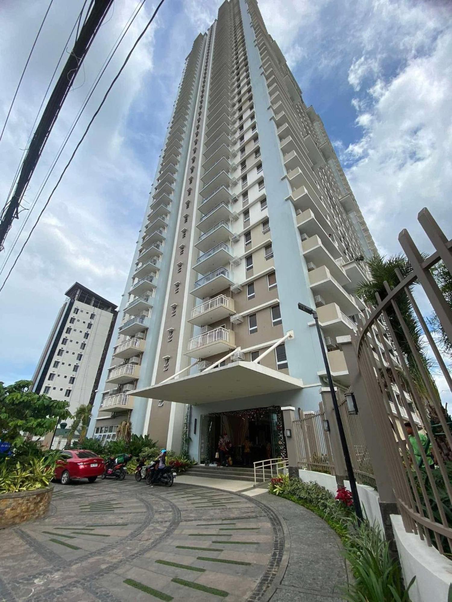 The Orabella 27f Chill Zone With A View Apartment Manila